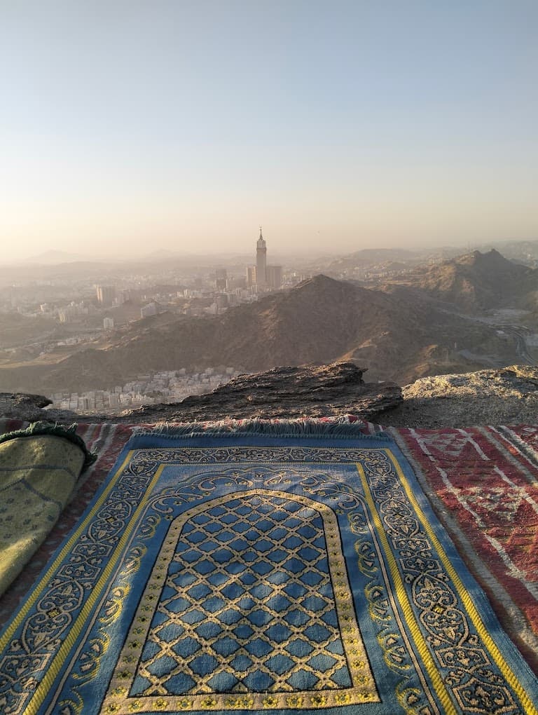 جولة في معالم مكة المكرمة - تشمل جبل وغار ثور وجبل النور