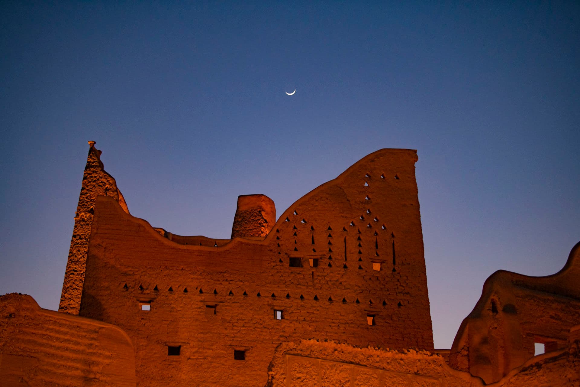 استكشف تاريخ الدرعية في مطل البجيري و حي الطريف ✨🏰