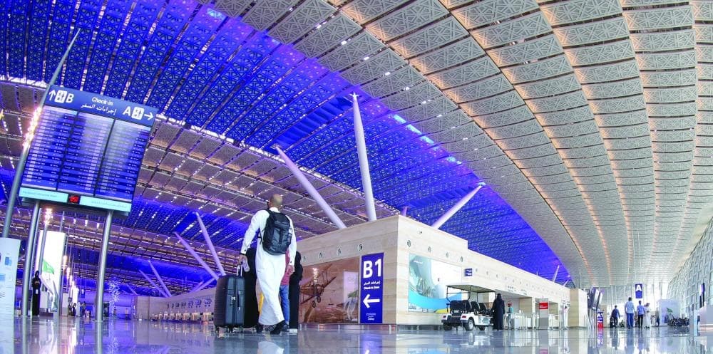 ड्राइवर के साथ कार किराए पर लें और आभा हवाई अड्डे से आभा तक ले जाएं