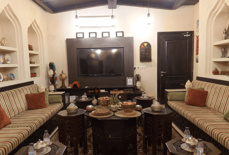 Experience authentic Hasawi hospitality: have a traditional lunch or dinner.