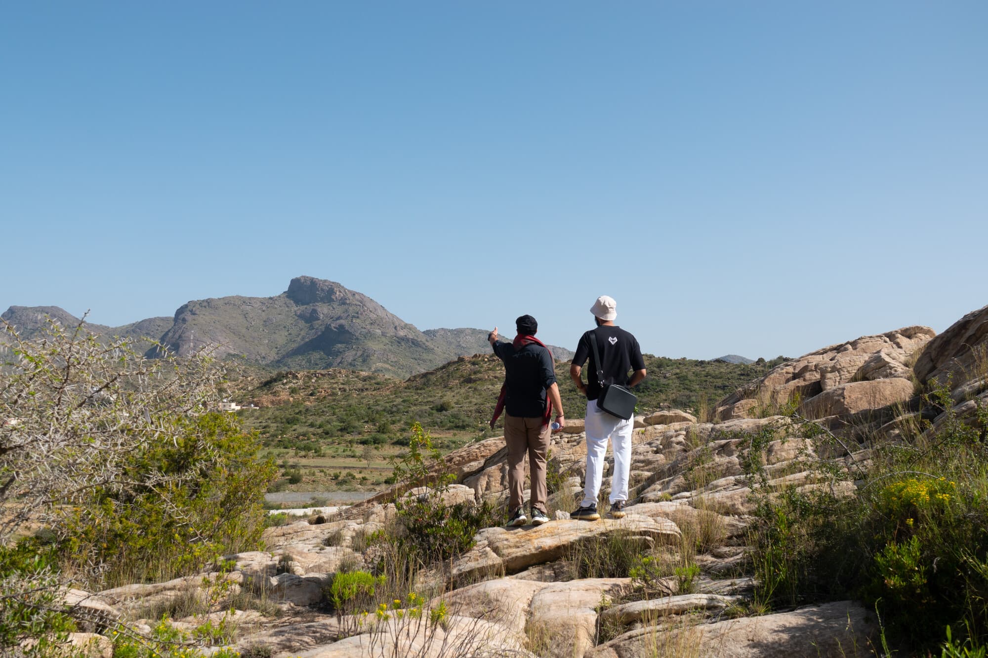 Excursión de senderismo al monte Manaa