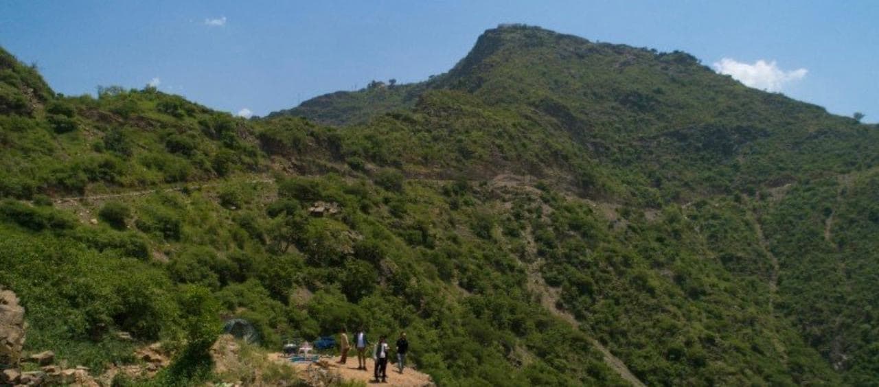 A day in Al-Soudah - a sightseeing tour by car