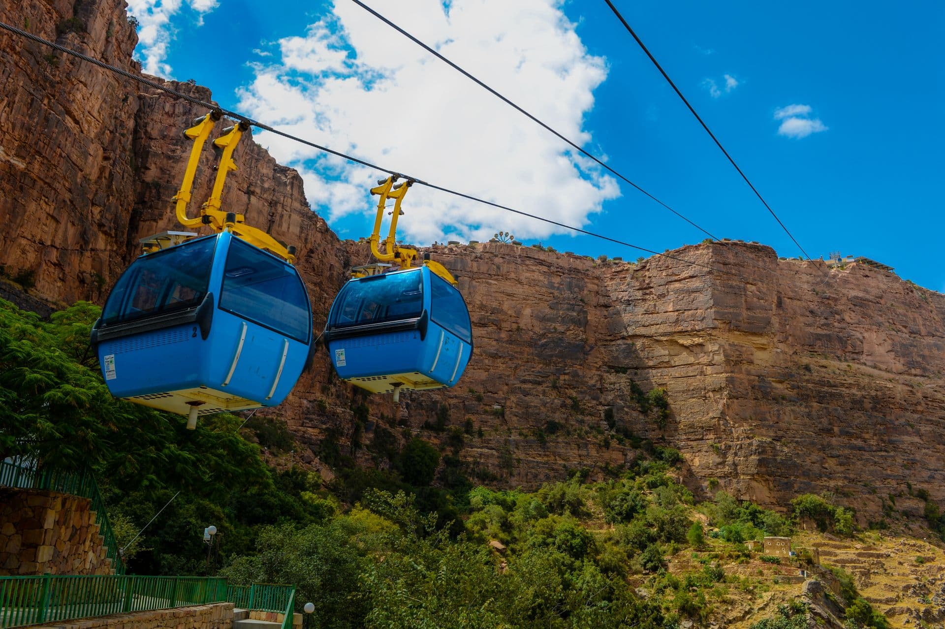 Family package in Asir: overnight stay, various tour experiences - for groups