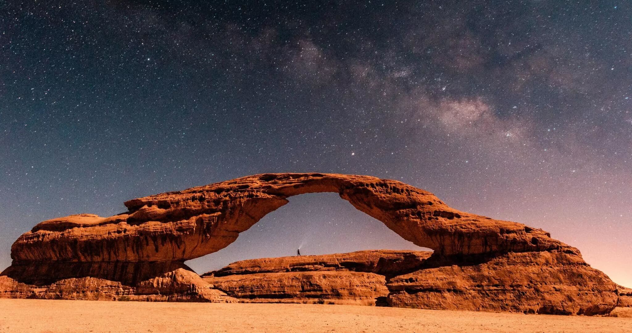 Un forfait de deux nuits à Al-Ula avec une expérience d'observation des étoiles
