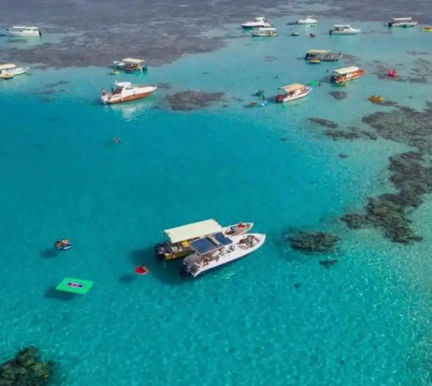 Une excursion en mer de Djeddah vers l'île de Bayadah pour les loisirs et la plongée avec tuba