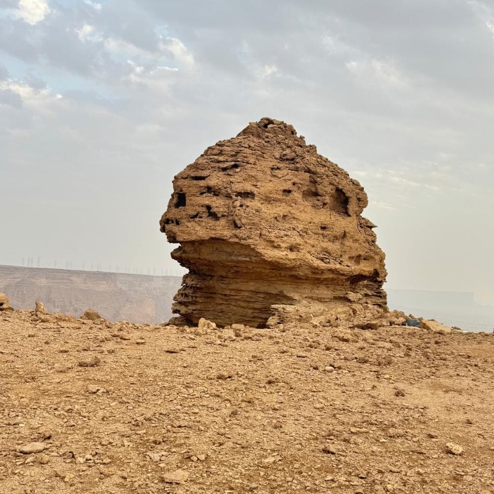Randonnée sur le sentier d'Al-Manjur