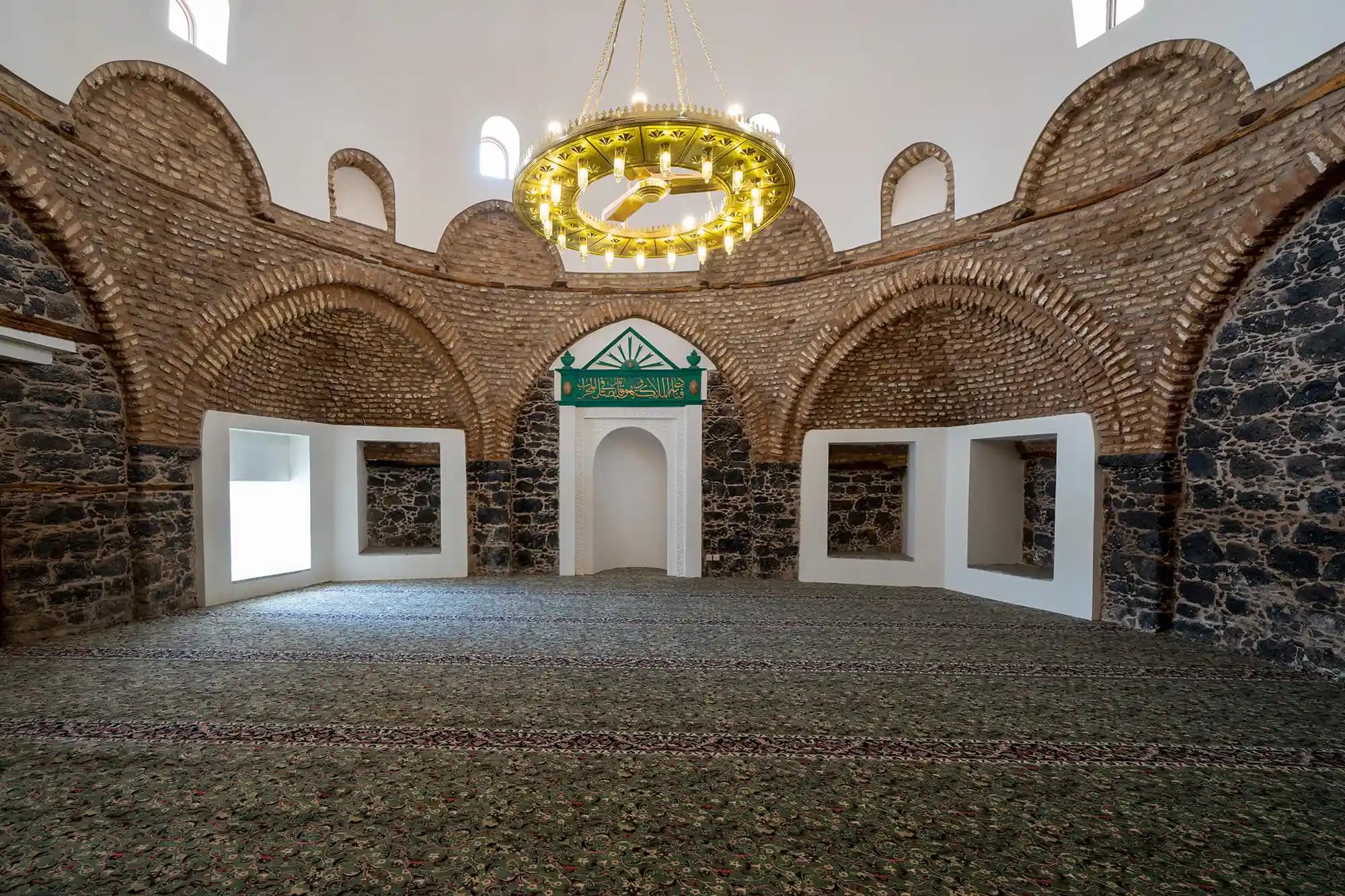 المدينة المنورة: جولة سياحية دينية لاهم المساجد