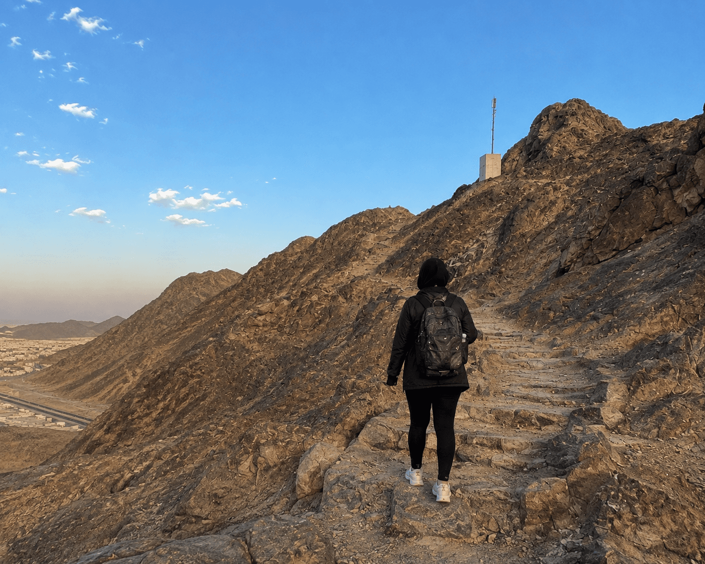 माउंट उहुद की ट्रेकिंग (समूहों के लिए)
