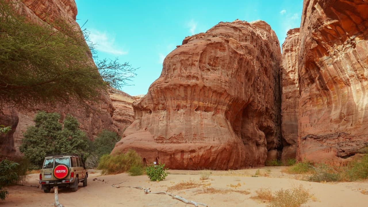 Al-Ula: A tour of the Sharaan Nature Reserve by four-wheel drive vehicle