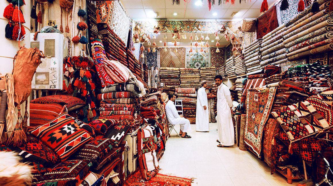 رحلة 4 أيام / 3 ليالي الى الرياض والعلا